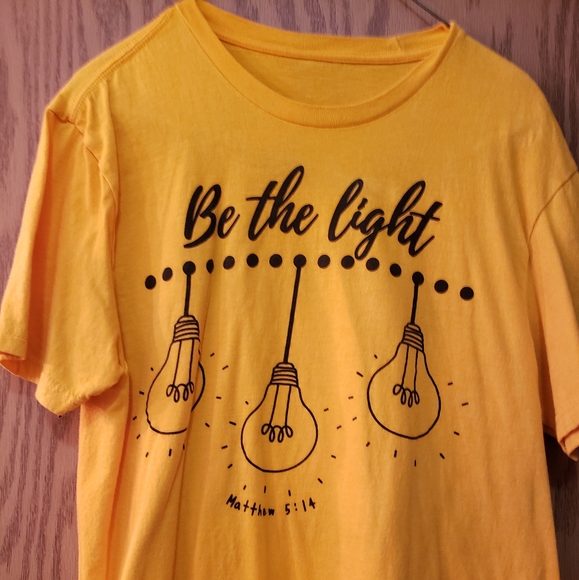 Cute, bright yellow, inspirational short sleeve t shirt. Size small, oversized - Picture 1 of 5